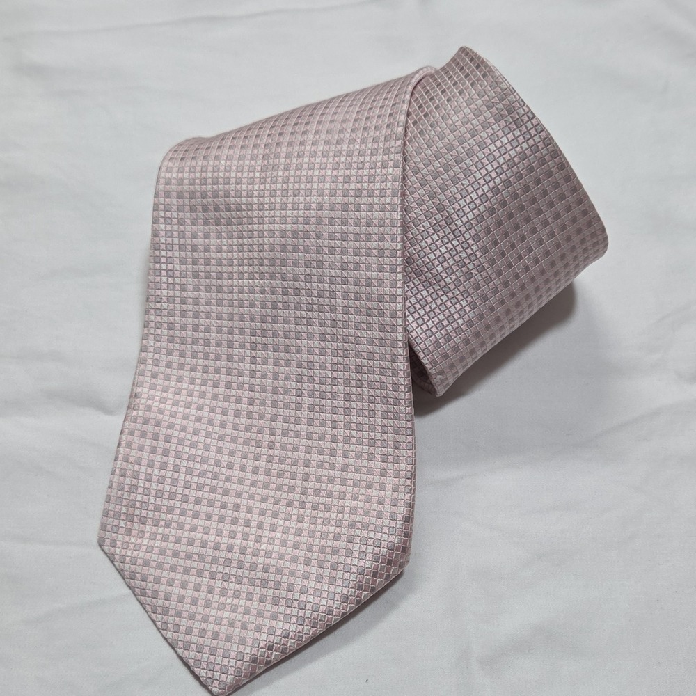 Brooks Brothers Silk Tie Pink Silver Check Plaid Classic Men's Woven